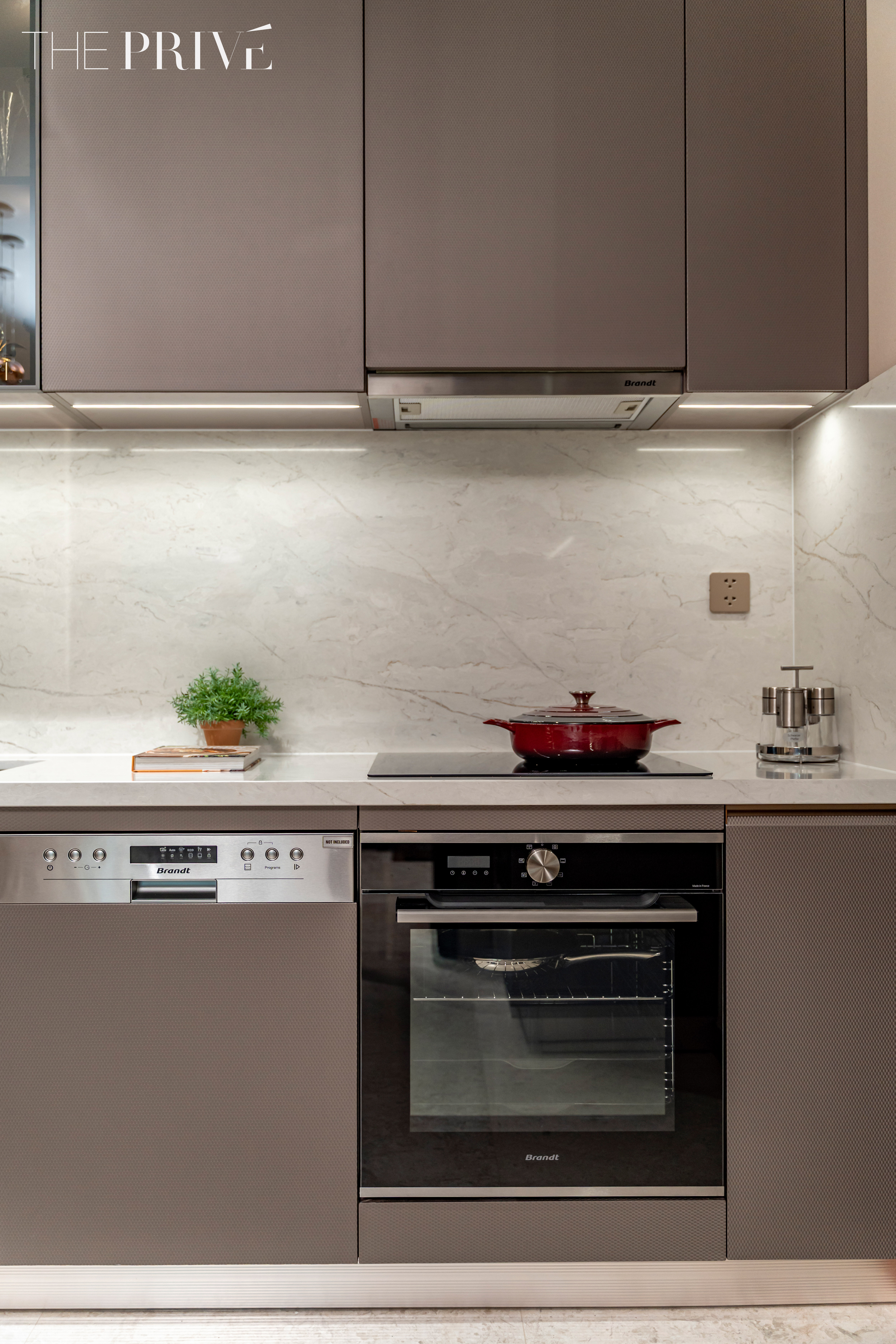 Bếp nhà mẫu GĐ2 nâng cấp The Privé
