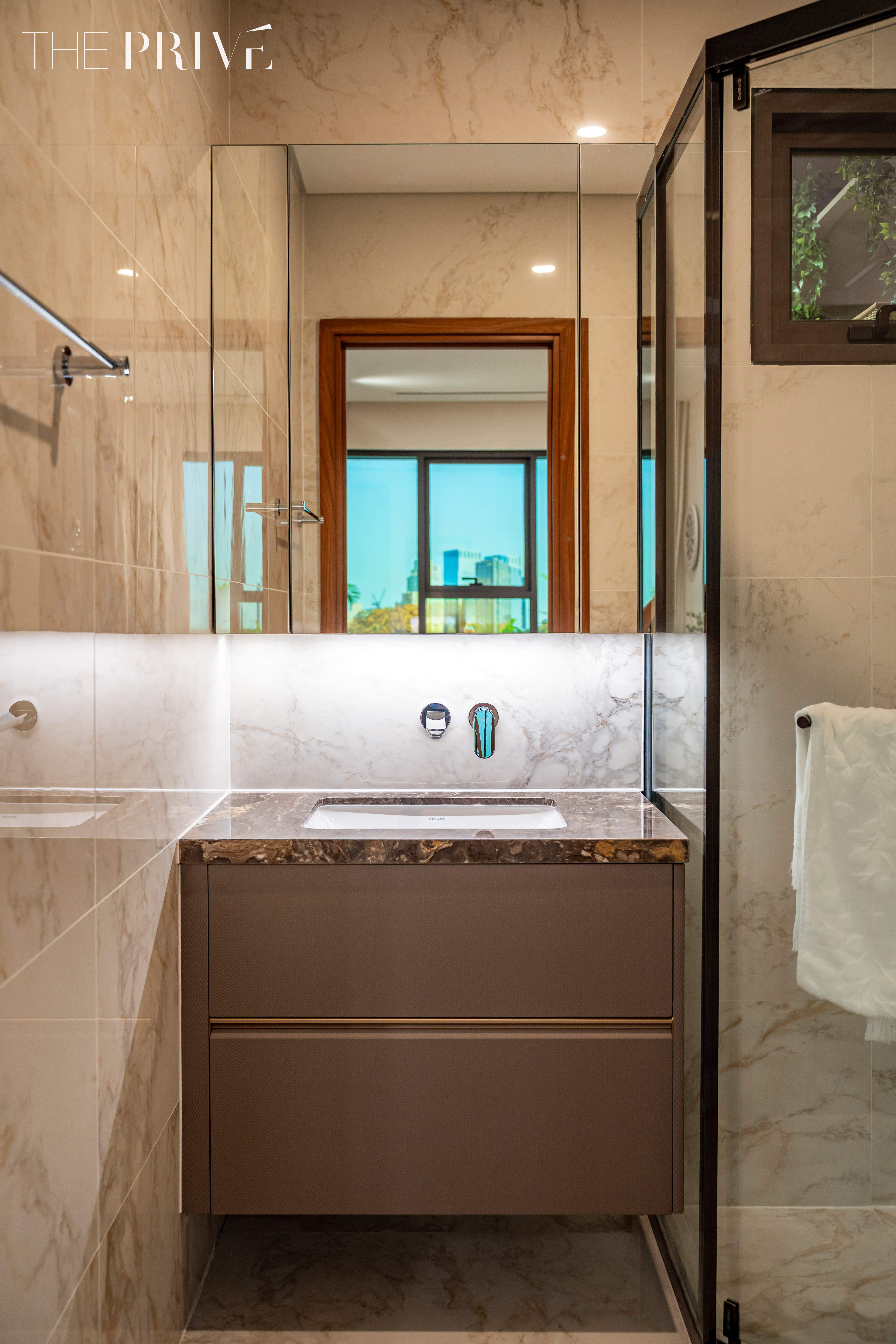 Phòng tắm nhà mẫu GĐ2 The Privé