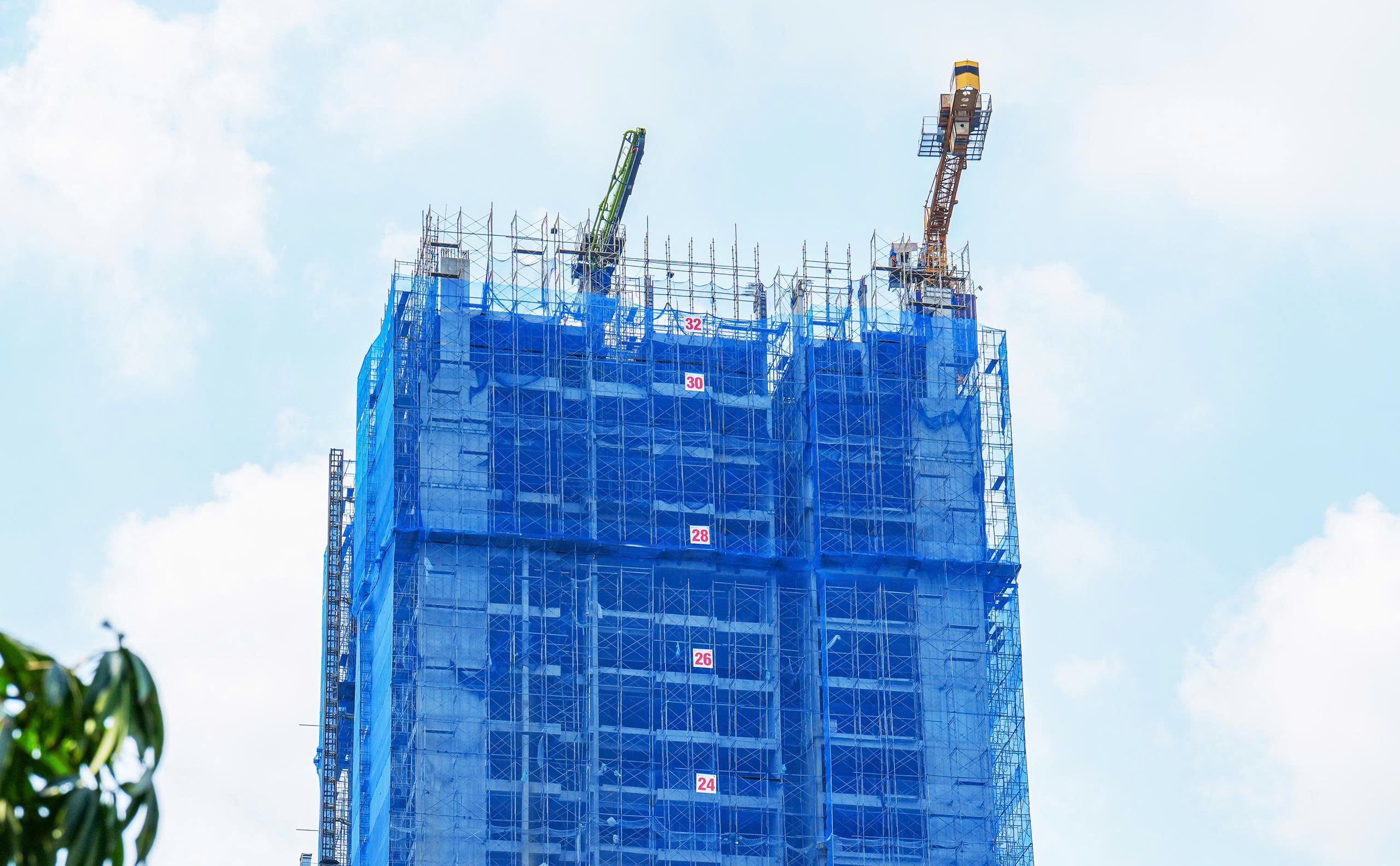 Block 8 The Privé thi công sàn tầng 32 tháng 10/2026