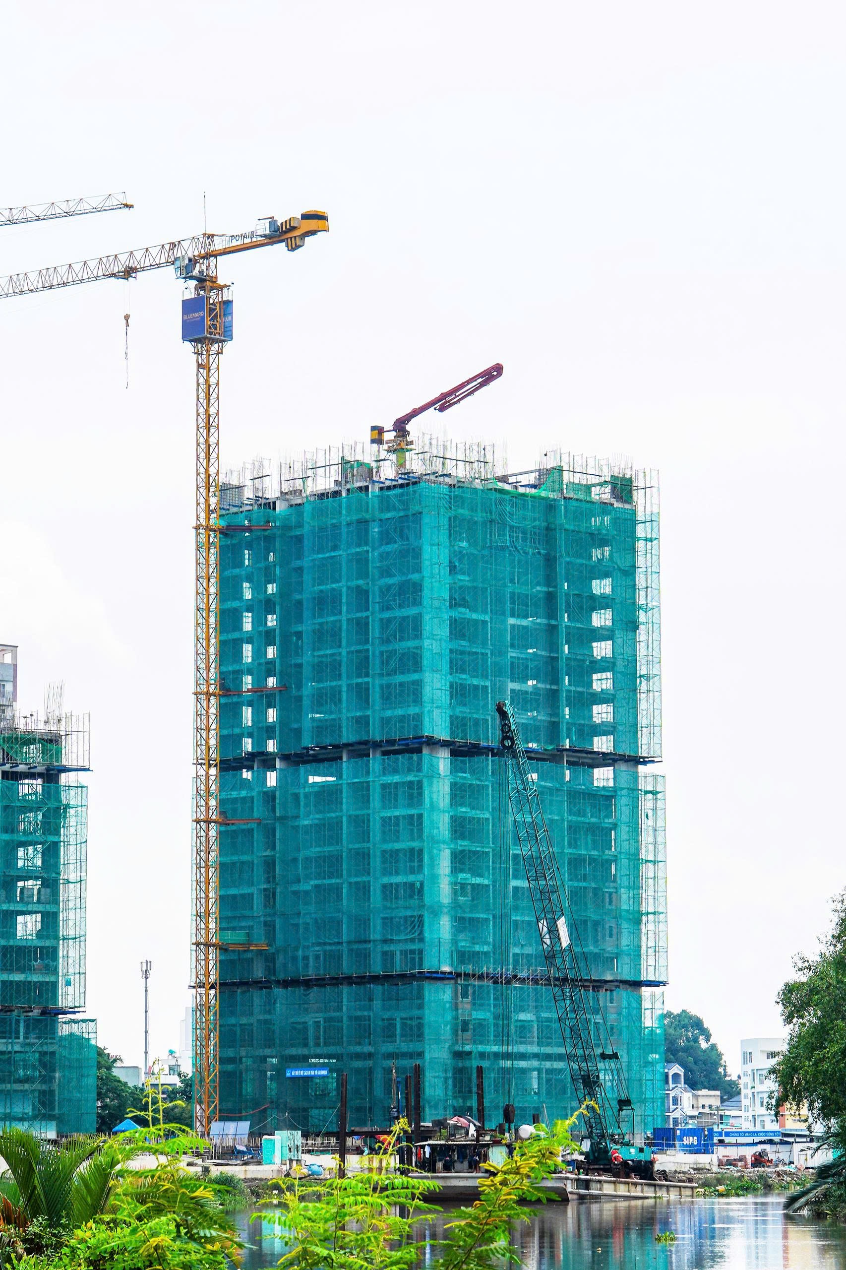 Tháp GĐ2 The Privé ven sông Rạch Chiếc